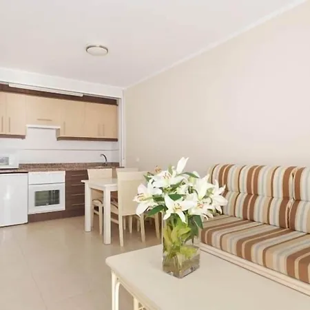 Larimar Unitursa Apartamento